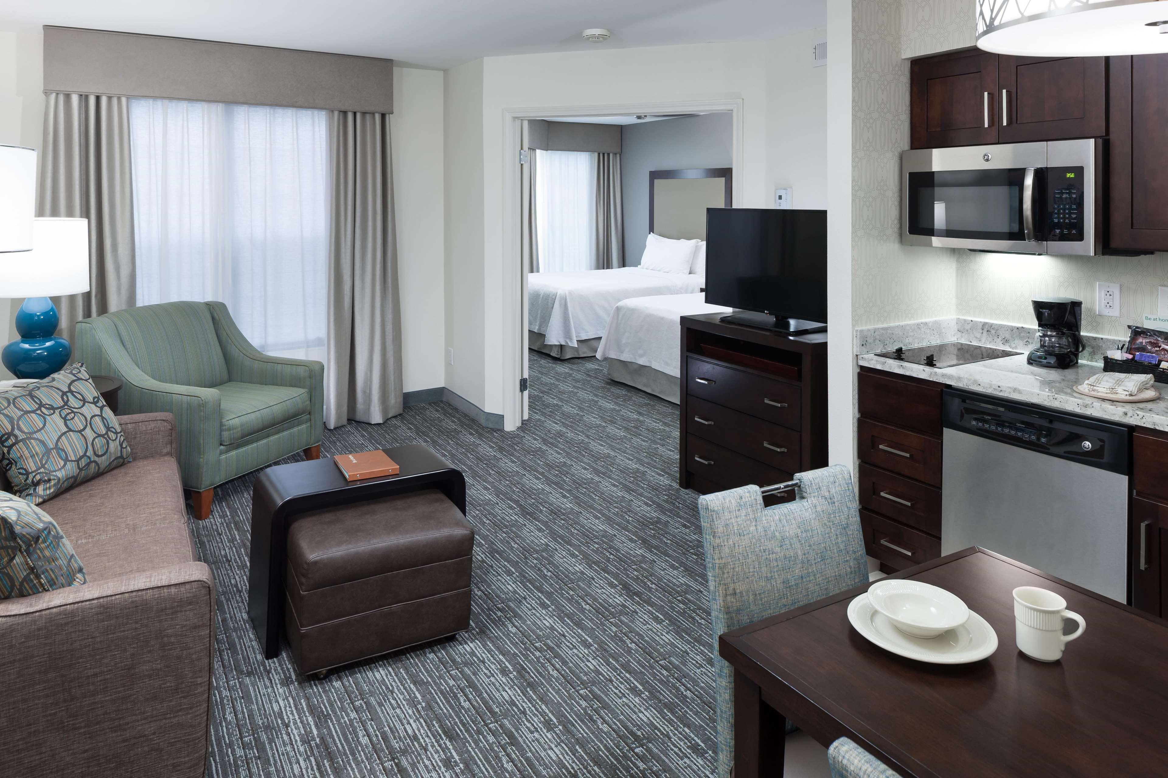 Homewood Suites By Hilton Seattle-Tacoma Airport/Тукуила Екстериор снимка