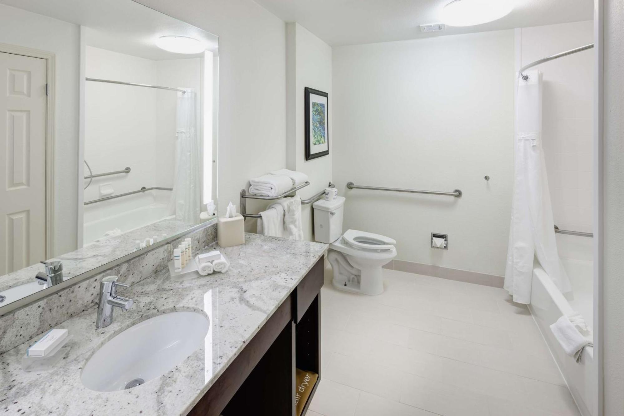 Homewood Suites By Hilton Seattle-Tacoma Airport/Тукуила Екстериор снимка